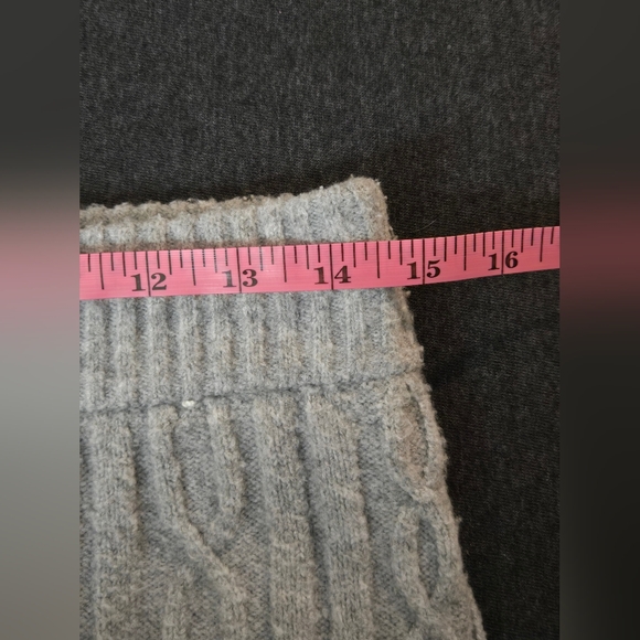 37. Alo Yoga | Cable Knit Winter Bliss Mini Skirt – Heather Grey – Size Small - Picture 11 of 12